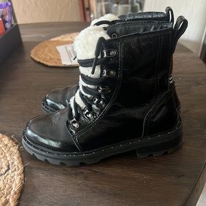 Women’s sorel black winter stylish boots